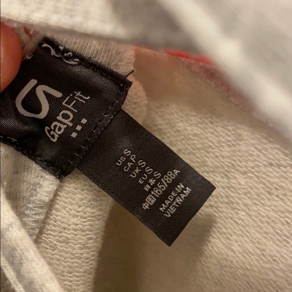 Gap Fit Long Sleeve - Picture 5 of 5